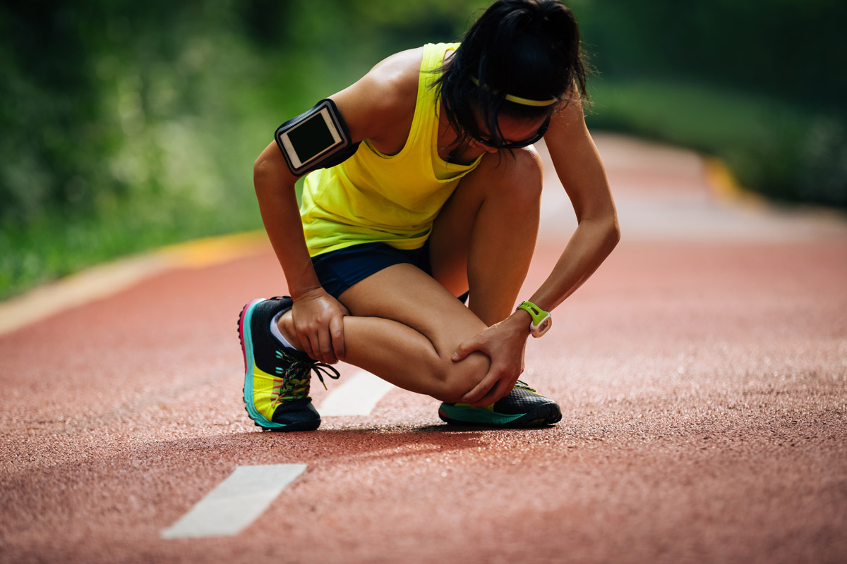Shin splint leg pain knee injury Sport Lower tibia strain tendon muscle  fall impact trauma bone